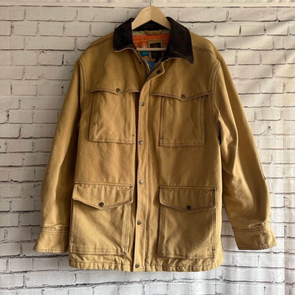 The Territory Ahead Tan Yellowstone Ranch Hand Barn‎ Field Jacket